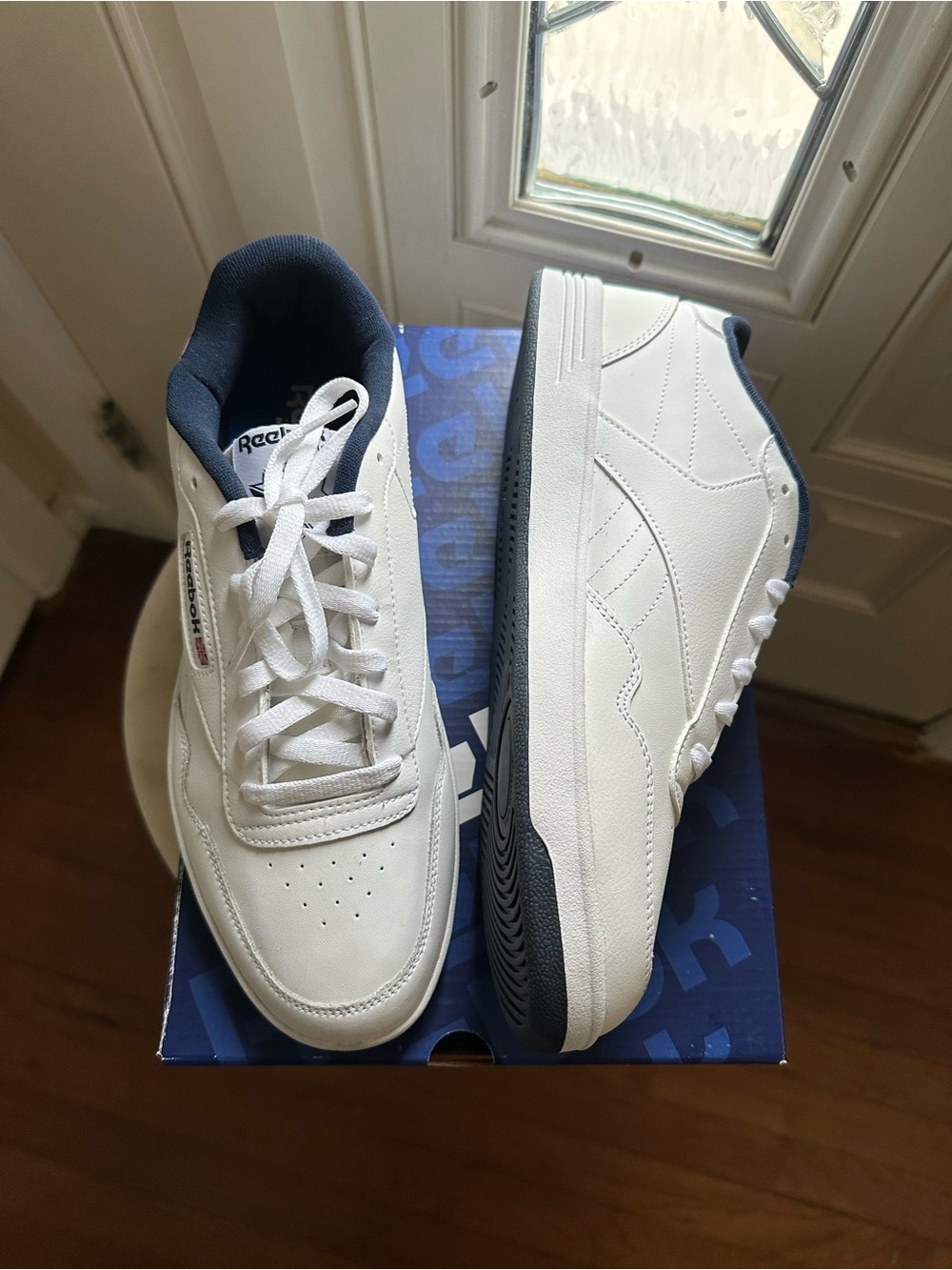 Reebok Club MEMT Men's Shoes White/Navy Leather - Picture 10 of 12
